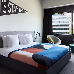 The Social Hub West 4 Star Амстердам